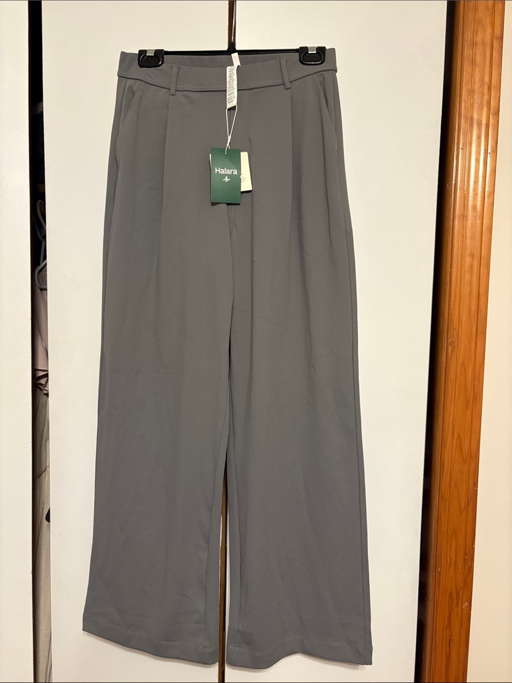 HALARA Gray Wide-Leg Trousers with High Rise